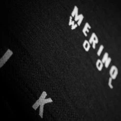 Maillot De Corps Gobik Merino Manches Courtes Noir Femme 2023 -SRAM Soldes c a m i s e t a m e r i n o d e t a l l e 02 700x700 2