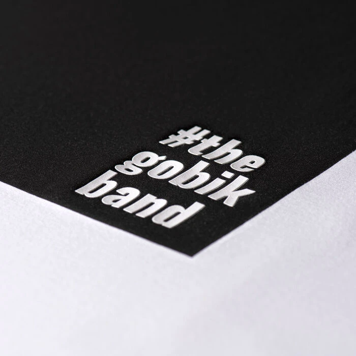 Maillot Manche Courte Gobik The Gobik Band Blanc Unisex 2023 17 Maillot Manche Courte Gobik The Gobik Band Blanc Unisex 2023 – Image 15