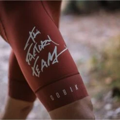 Cuissard Court Gobik Révolution Factory Team 23 -SRAM Soldes capture dcran 2023 03 02 174236 700x700 3