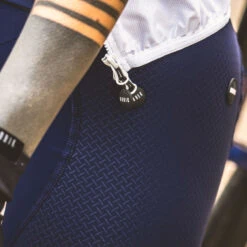 Cuissard Court Gobik Absolute Deep Blue 4.0 K9 Femme 33 Cuissard Court Gobik Absolute Deep Blue 4.0 K9 Femme -SRAM Soldes culotte corto mujer absolute4 0 deep blue gobik 4 700x700 3