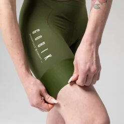 Cuissard Court Gobik Matt K9 Timber Green Femme 2023 -SRAM Soldes culotte corto mujer matt timber green caps dye gobik 7 700x700 2