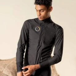 Veste De Pluie Gobik Exo Royal Black Homme 2023 24 Veste De Pluie Gobik Exo Royal Black Homme 2023 -SRAM Soldes exo royal black homme 2023 3 700x700 1