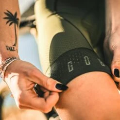 Cuissard Court Gobik Absolute 5.0 K9 Army Femme 2023 -SRAM Soldes gobik absolute 5.0 k9 army 4 700x700 1