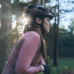 Maillot Manche Longue Gobik Cobble Lavender Femme 24 Maillot Manche Longue Gobik Cobble Lavender Femme -SRAM Soldes maillot cobble lavender mujer sparrow 22 gobik 6 700x 700x700 1