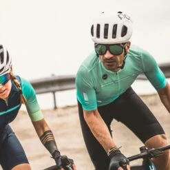 Maillot Manche Courte Gobik Stark Eivissa Homme -SRAM Soldes maillot hombre eivissa gobik warm series21 5 2 700x700 3