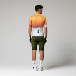 Maillot Manche Courte Gobik Attitude 2.0 Muskmelon Homme 2023 27 Maillot Manche Courte Gobik Attitude 2.0 Muskmelon Homme 2023 -SRAM Soldes maillot hombre mc attitude2.0 muskmelon caps dye gobik 6 700x700 1