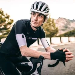 Maillot Manche Courte Gobik Attitude 2.0 Citizen Unisex -SRAM Soldes maillot unisex attitude citizen gobik warm series22 5 700x700 1