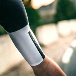 Maillot Manche Courte Gobik Attitude 2.0 Citizen Unisex -SRAM Soldes maillot unisex attitude citizen gobik warm series22 6 700x700 2