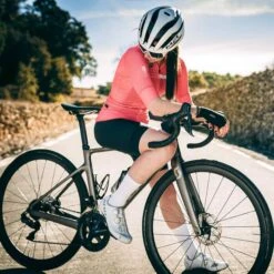 Maillot Manches Courtes Gobik Carrera 2.0 Paradise Unisex 34 Maillot Manches Courtes Gobik Carrera 2.0 Paradise Unisex -SRAM Soldes maillot unisex carrera paradise gobik warm series22 3 700x700 3