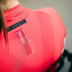 Maillot Manches Courtes Gobik Cx Pro Cranberry Unisex 33 Maillot Manches Courtes Gobik Cx Pro Cranberry Unisex -SRAM Soldes maillot unisex cxpro cranberry gobik warm series22 6 700x700 2