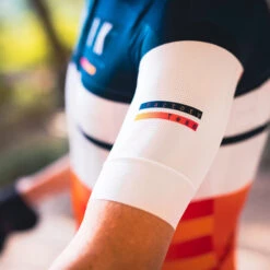 Maillot Manches Courtes Gobik Cx Pro 2.0 Factory Team 6.0 Unisex 38 Maillot Manches Courtes Gobik Cx Pro 2.0 Factory Team 6.0 Unisex -SRAM Soldes maillot unisex cxpro f a c t o r y t e a m 22 8 700x700 2